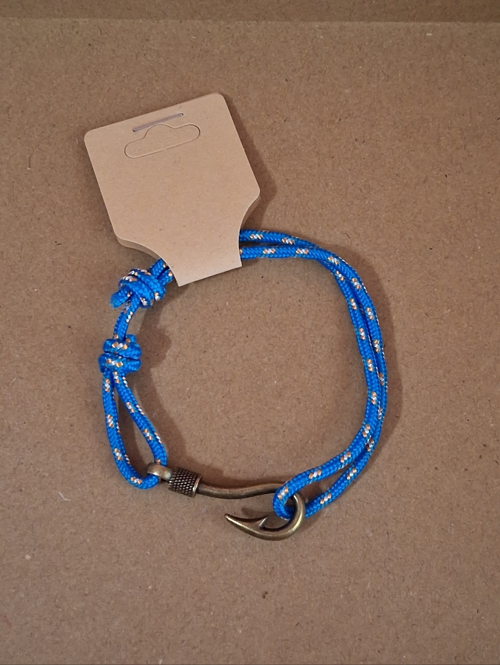 New Fish Hook Paracord Bracelet